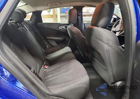 2015 Chrysler 200 Limited из США, поврежденный, VIN 1C3CCCAB5FN578410